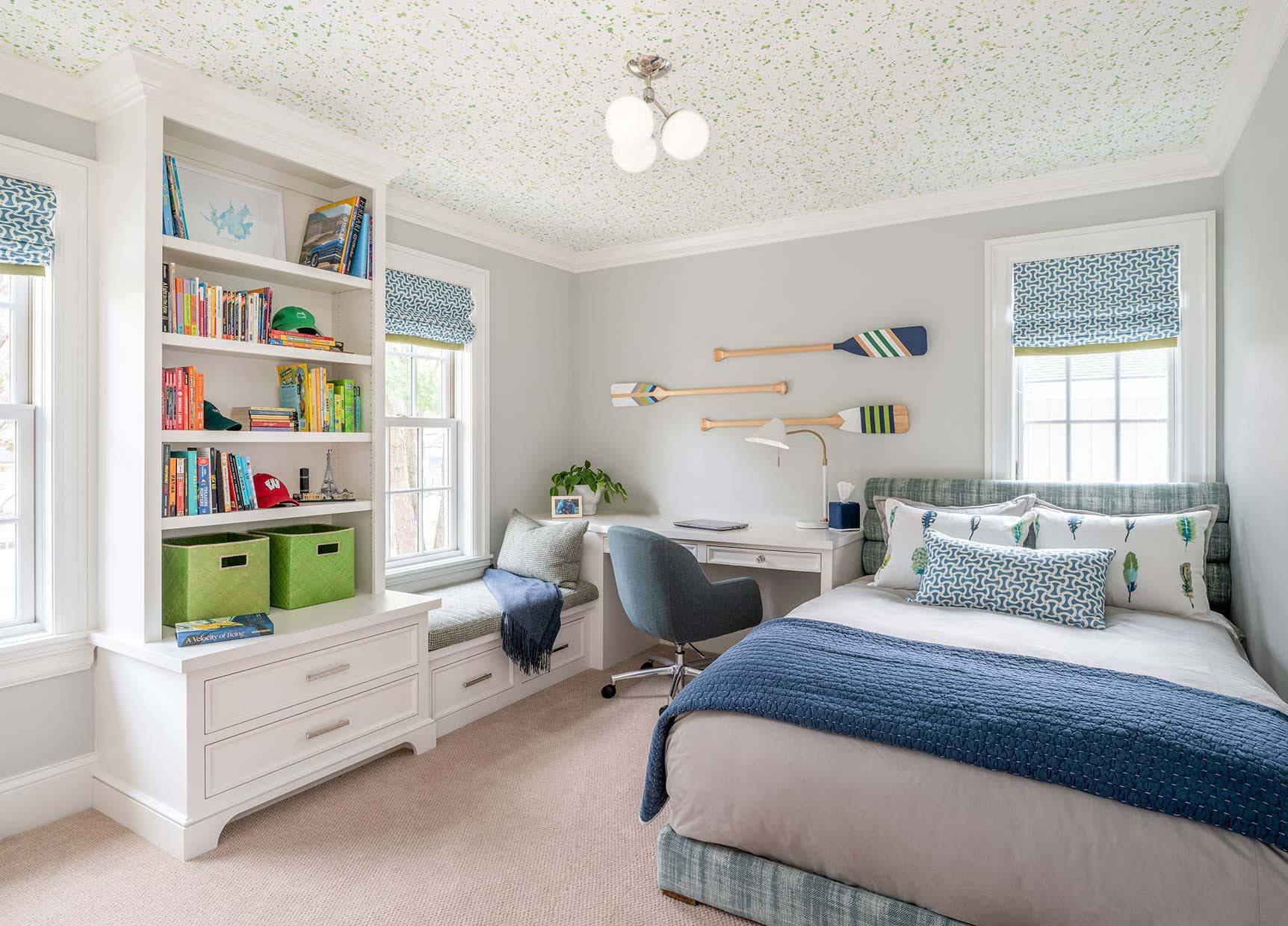 How To Declutter And Organize Your Bedroom