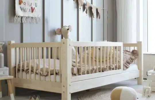 children bed with rails