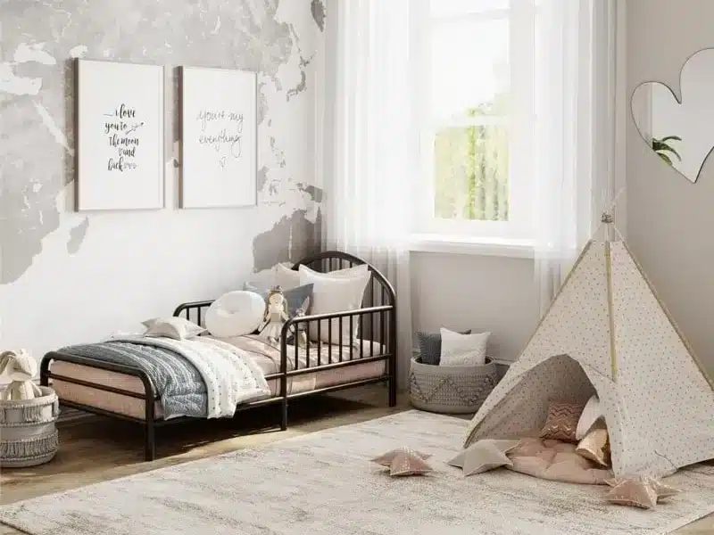 children bed with rails
